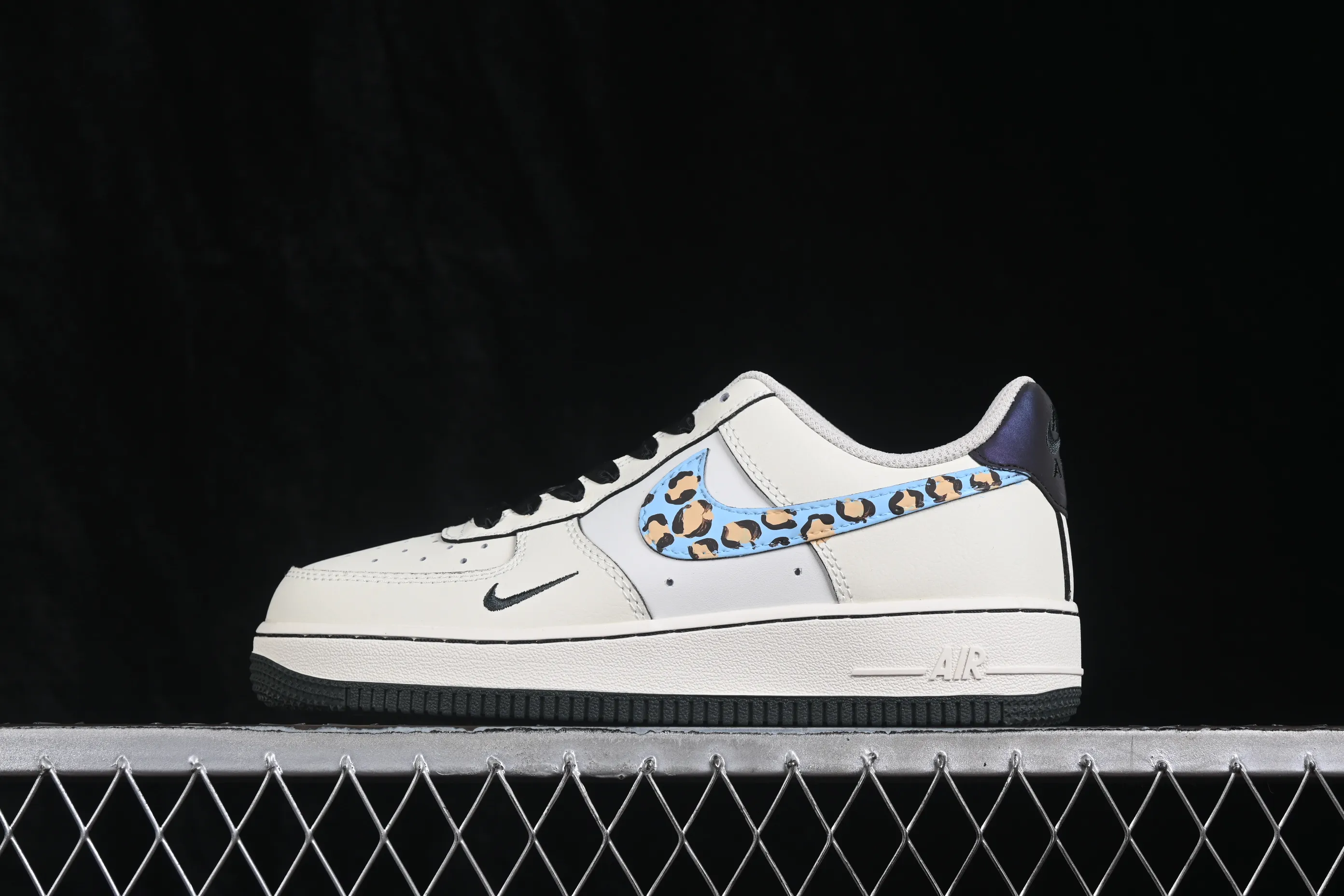 All categories Nk Air Force 1 Air Force series Nk Air Force 1 Low Air Force low-top Nike Air Force 1'07 Low joint model Air Force 1 low-top casual sneakers FB1839-199
